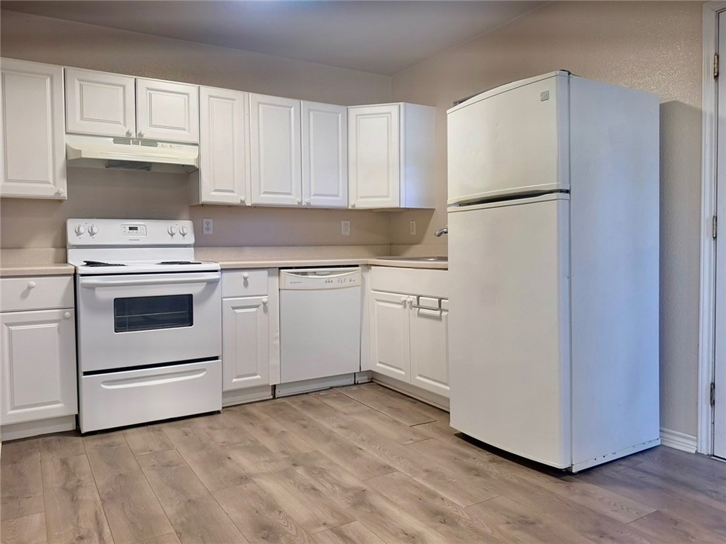 405 Canterbury Drive Corpus Christi TX 78412
