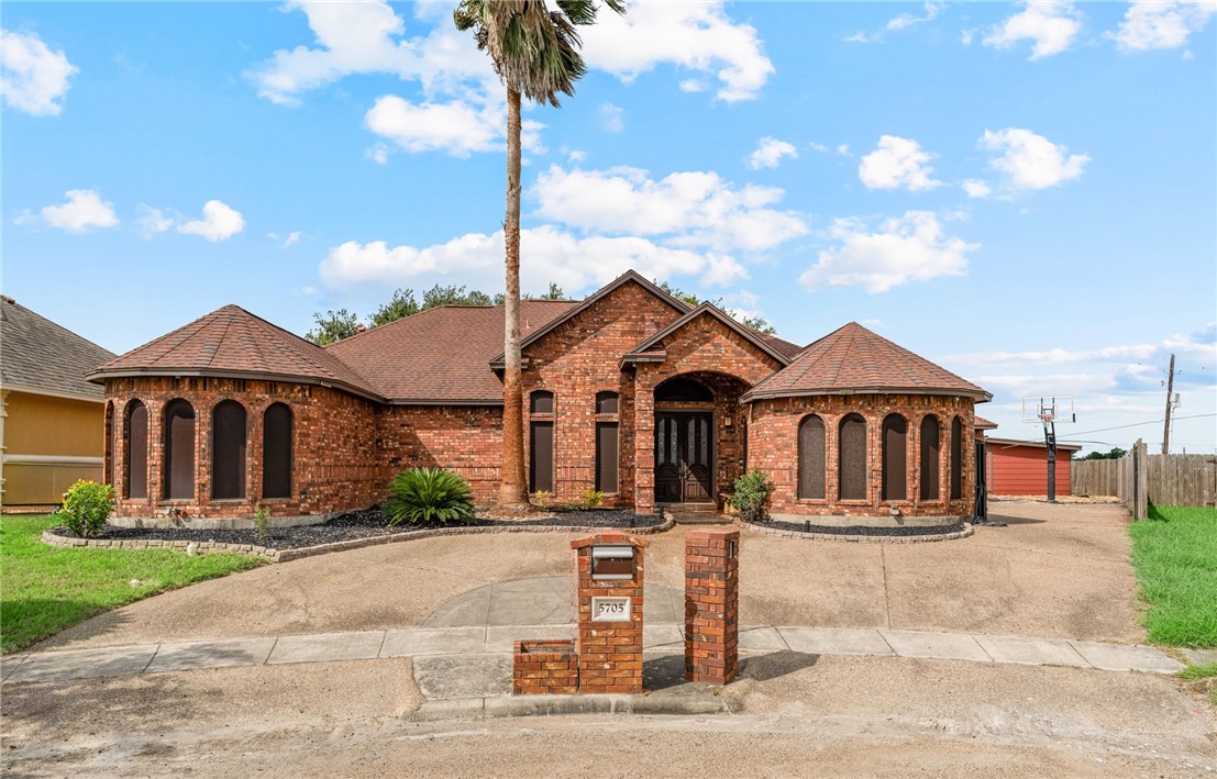 5705 Aava Corpus Christi TX 78414