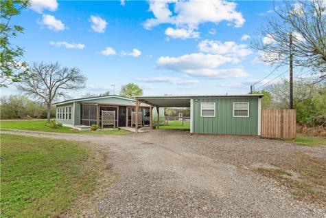 1321 Luning Street Woodsboro TX 78393