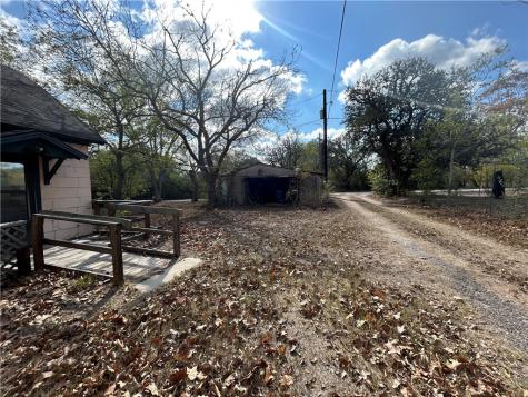 547 W Franklin Street Goliad TX 77963