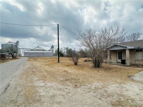 121 Cotton Street Tynan TX 78391