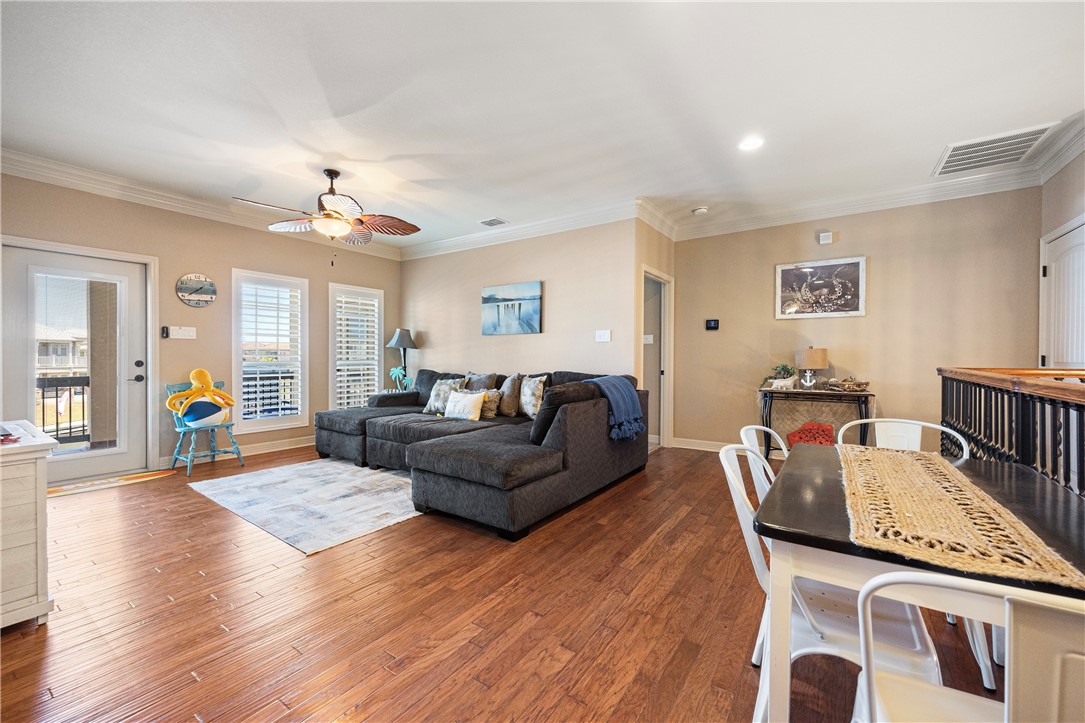 13834 Captains Row Corpus Christi TX 78418