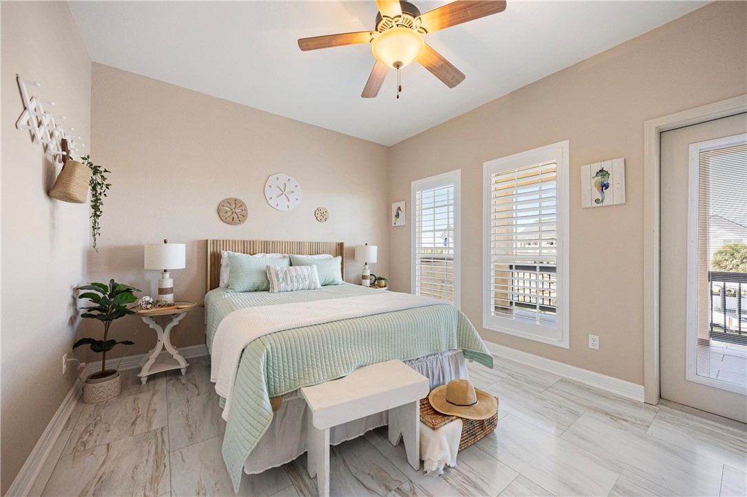 13834 Captains Row Corpus Christi TX 78418