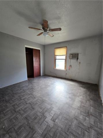 305 Laredo Street Freer TX 78357