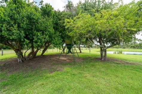 545 Fm-2040 Tivoli TX 77990