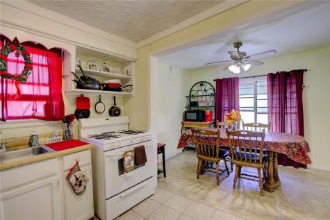 940 Dolores Street Corpus Christi TX 78405