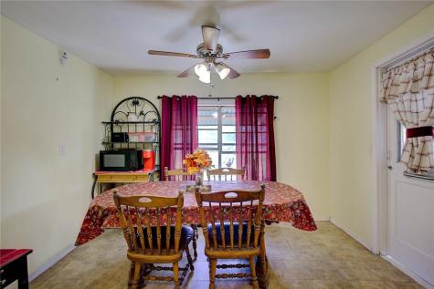 940 Dolores Street Corpus Christi TX 78405