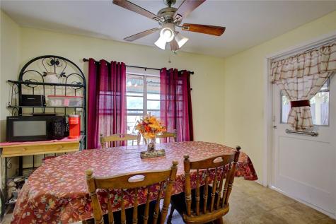 940 Dolores Street Corpus Christi TX 78405