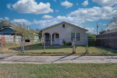 940 Dolores Street Corpus Christi TX 78405