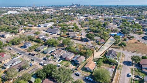 940 Dolores Street Corpus Christi TX 78405