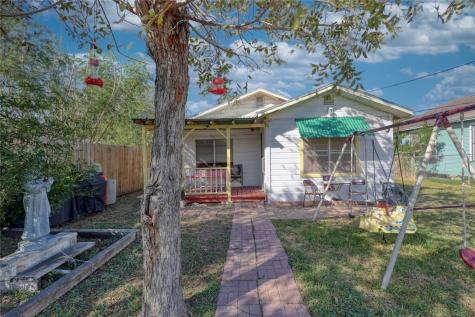 940 Dolores Street Corpus Christi TX 78405