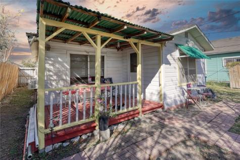 940 Dolores Street Corpus Christi TX 78405