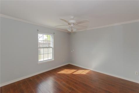 1815 Live Oak Drive Portland TX 78374
