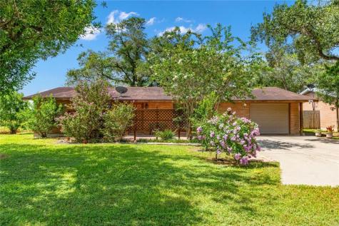 639 SW 10th Street Premont TX 78375