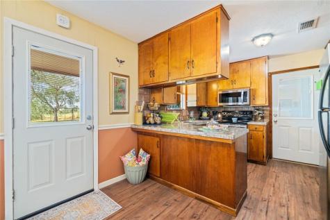 639 SW 10th Street Premont TX 78375