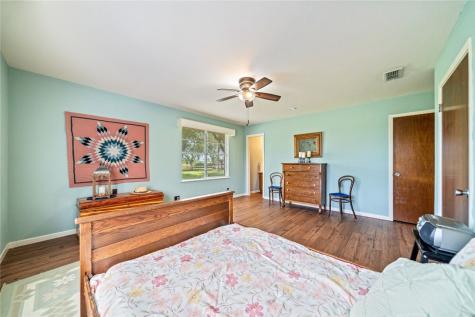 639 SW 10th Street Premont TX 78375