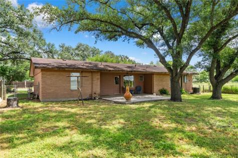 639 SW 10th Street Premont TX 78375