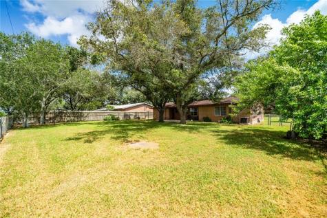 639 SW 10th Street Premont TX 78375