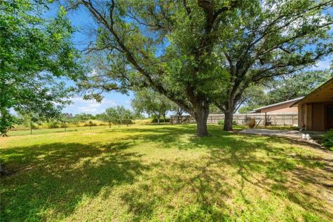 639 SW 10th Street Premont TX 78375