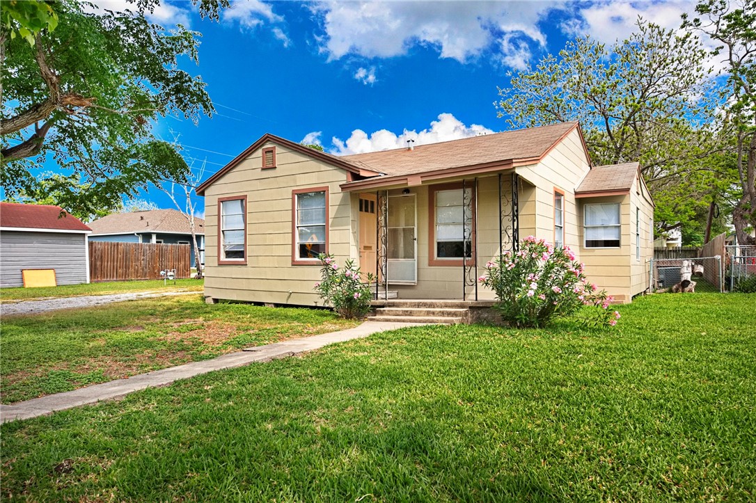 629 Robert Drive Corpus Christi TX 78412