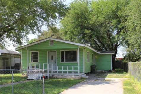 651 Trevino Street Alice TX 78332