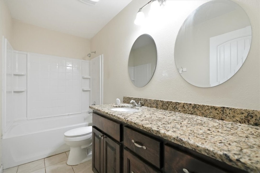 1307 William Street George West TX 78022
