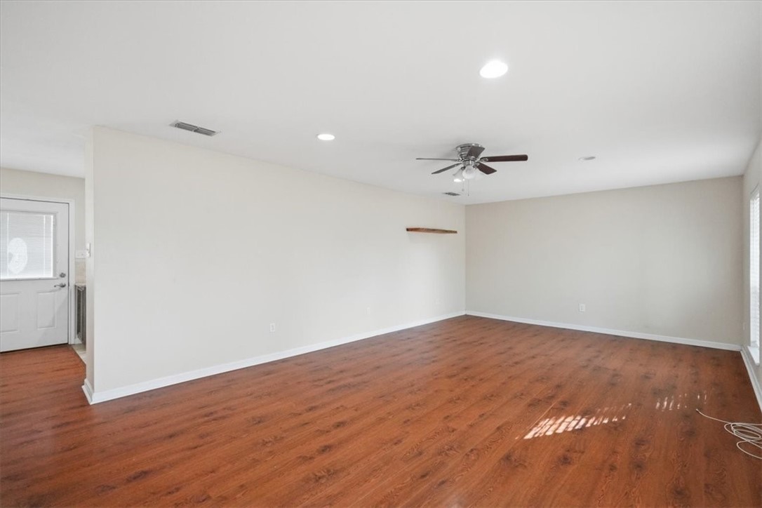 1307 William Street George West TX 78022
