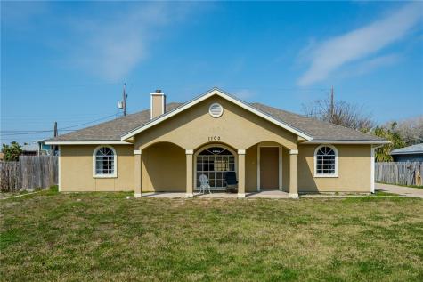 1100 Whispering Sands Street Port Aransas TX 78373