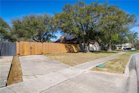 2217 Post Oak Drive Portland TX 78374