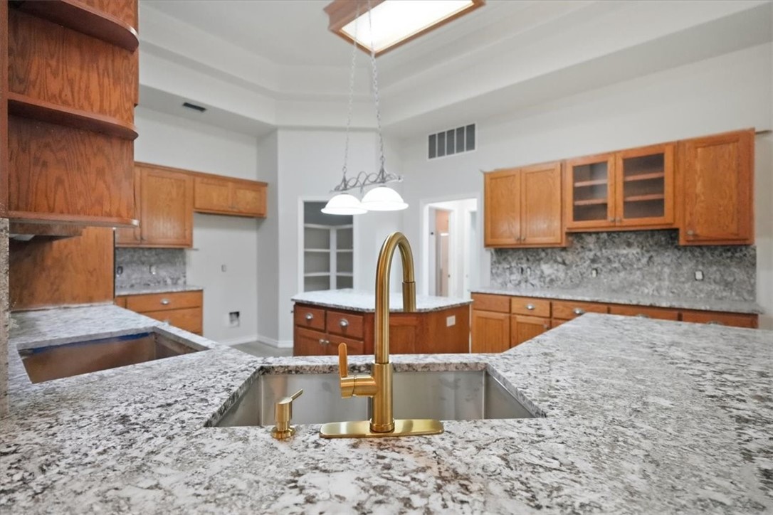 4201 Lake Apache Drive Corpus Christi TX 78413