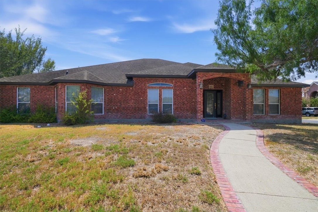 4201 Lake Apache Drive Corpus Christi TX 78413