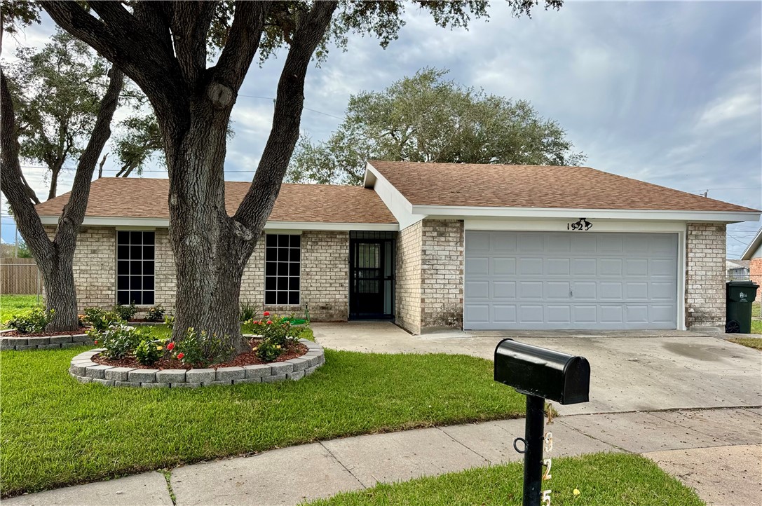 1925 Tawakoni Street Corpus Christi TX 78409