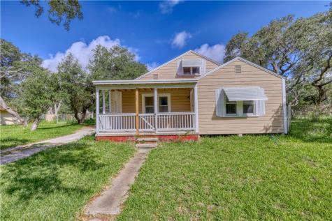 2475 Poinsettia Place Ingleside TX 78362