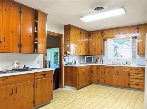 311 W. Ward Refugio TX 78377