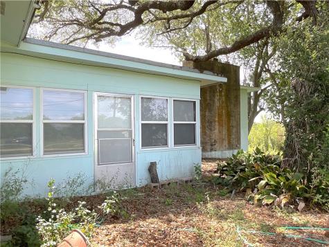 311 W. Ward Refugio TX 78377