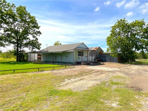 311 W. Ward Refugio TX 78377