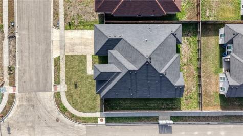 101 Sapphire Street Portland TX 78374