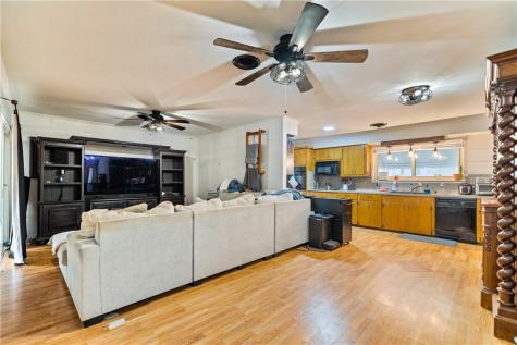 135 Granby Place Portland TX 78374
