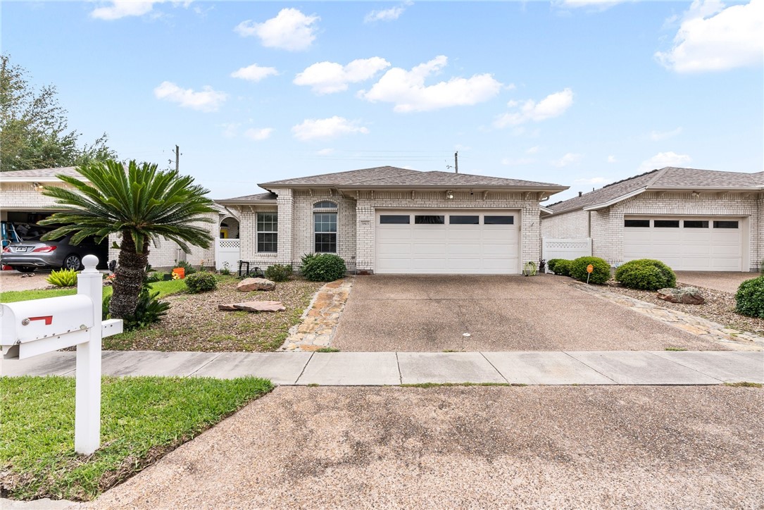 5813 Commonwealth Drive Corpus Christi TX 78414