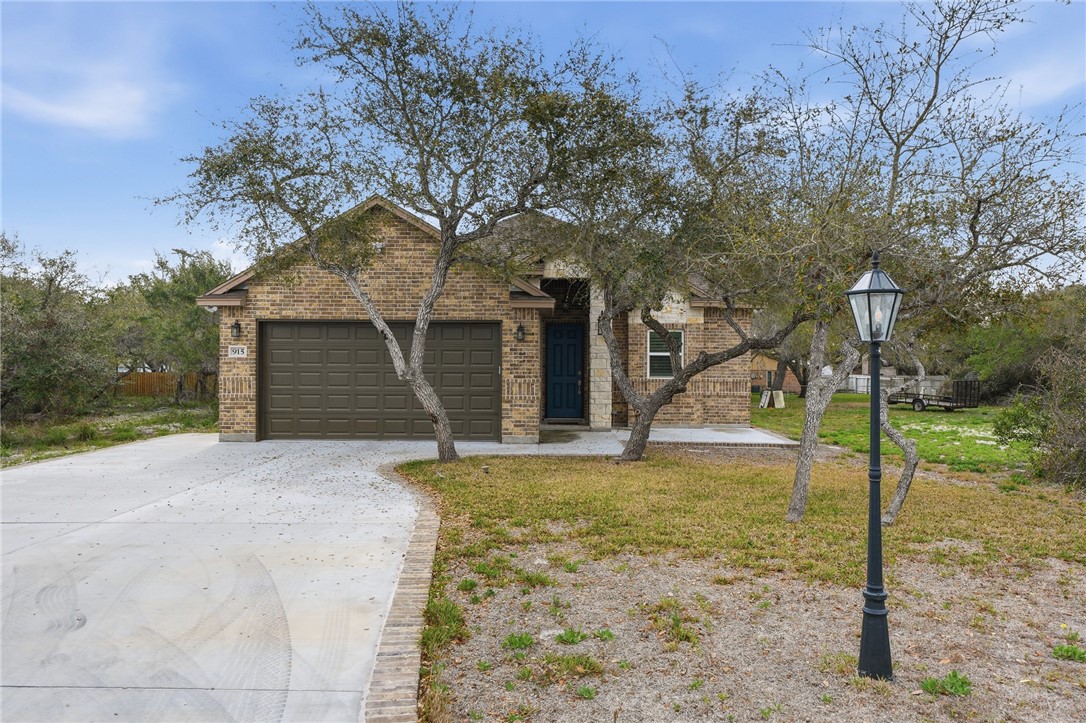 915 S 12th Street Aransas Pass TX 78336