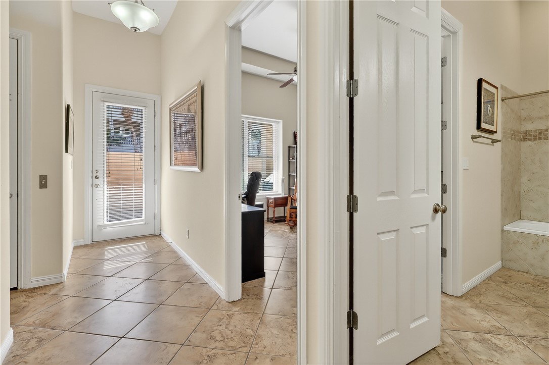 14910 Leeward #604 Drive Corpus Christi TX 78418