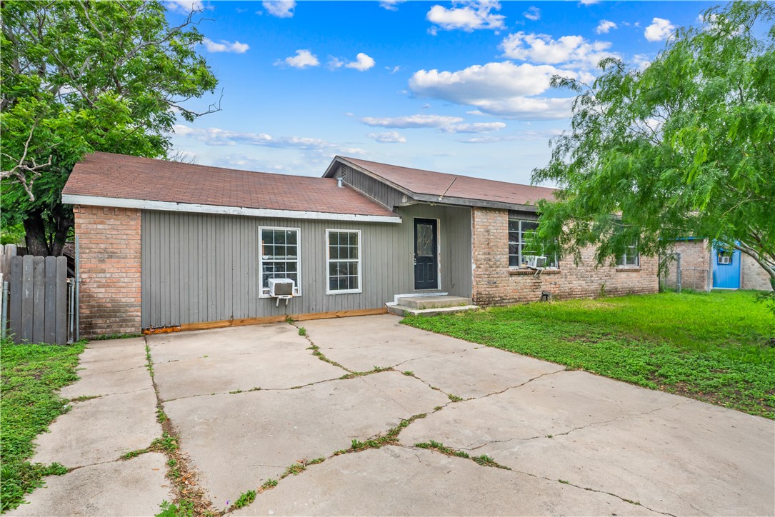 10614 Emmord Loop Corpus Christi TX 78410