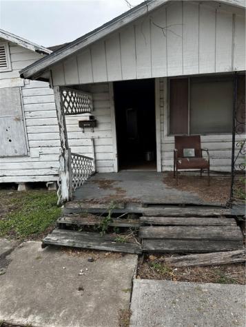 516 N Francis Street Bishop TX 78343