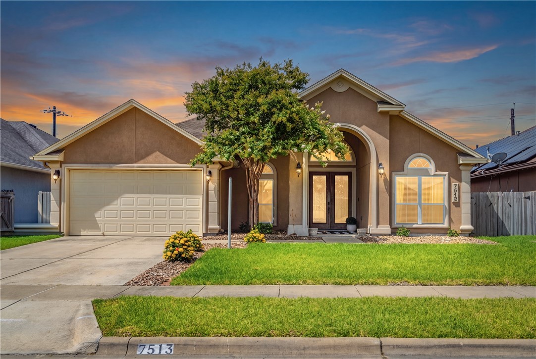 7513 E Lake Drive Corpus Christi TX 78414