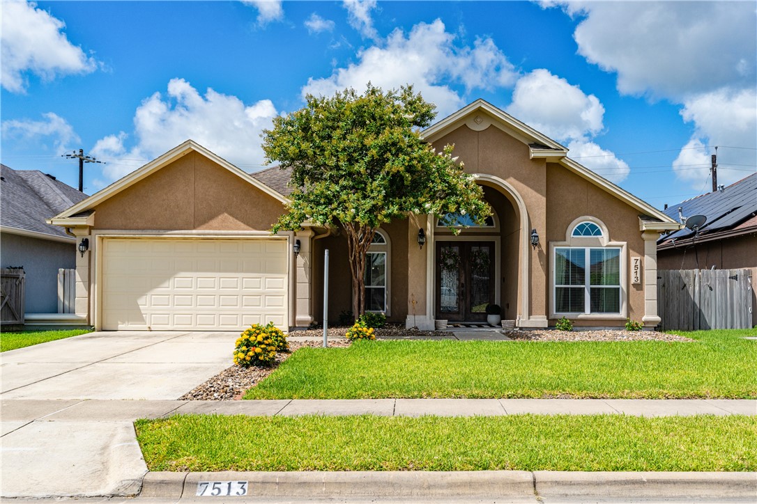 7513 E Lake Drive Corpus Christi TX 78414