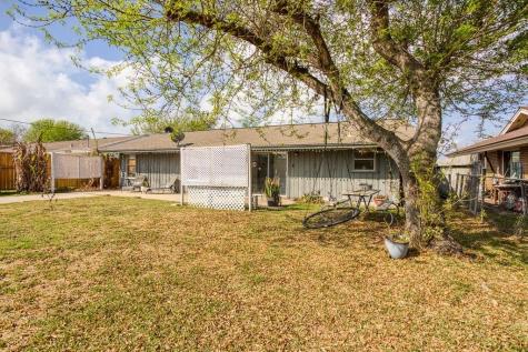 1410 Denver Street Portland TX 78374