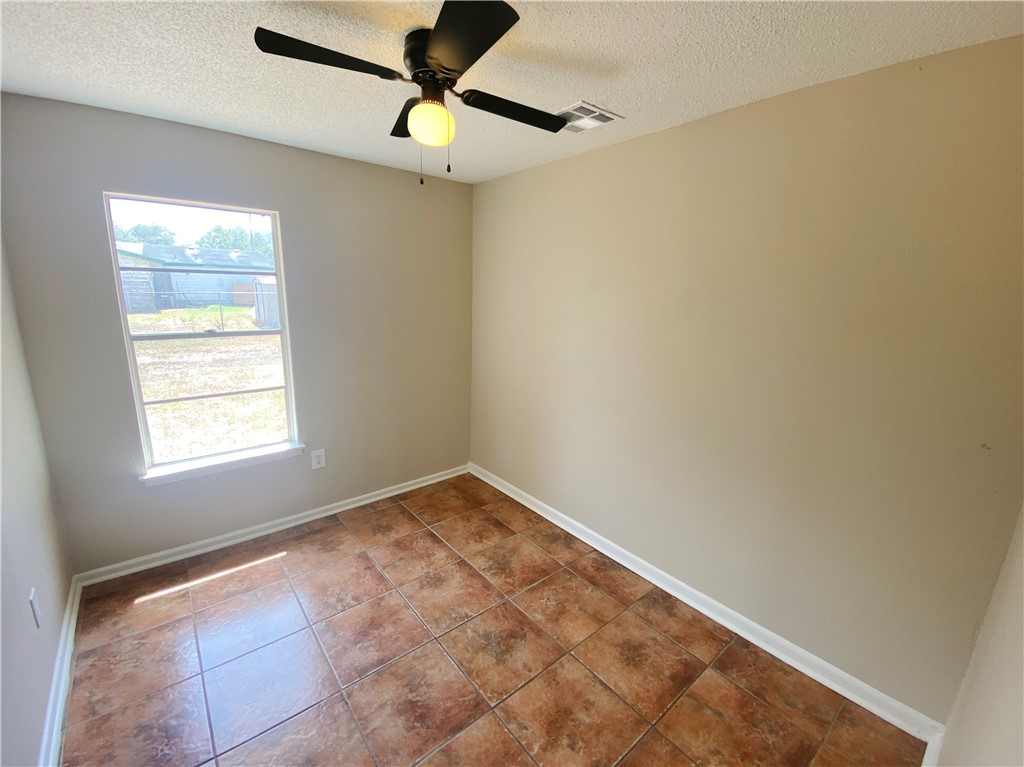 1433 Madrid Drive Corpus Christi TX 78416