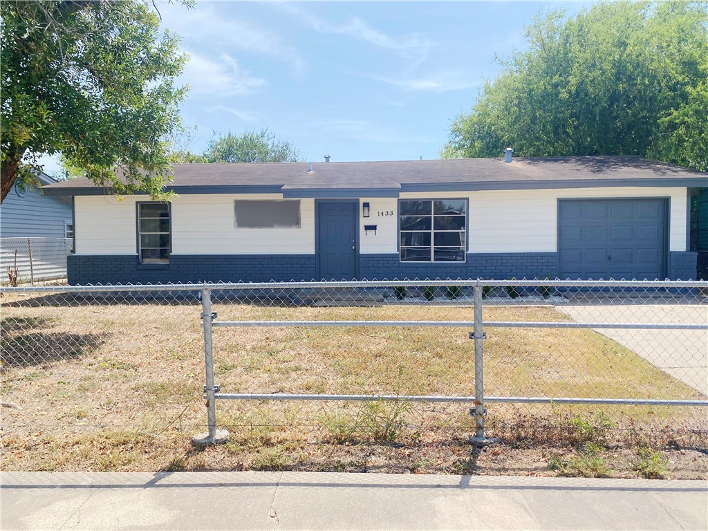 1433 Madrid Drive Corpus Christi TX 78416
