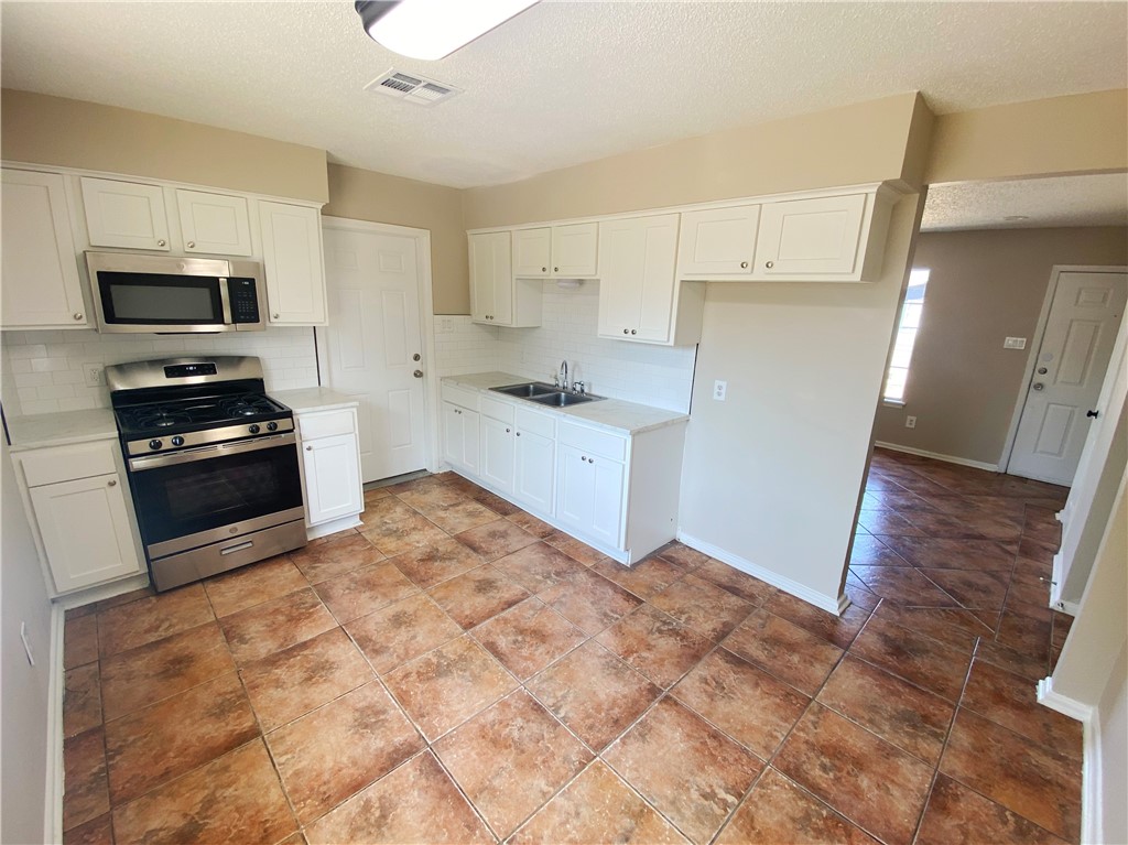 1433 Madrid Drive Corpus Christi TX 78416