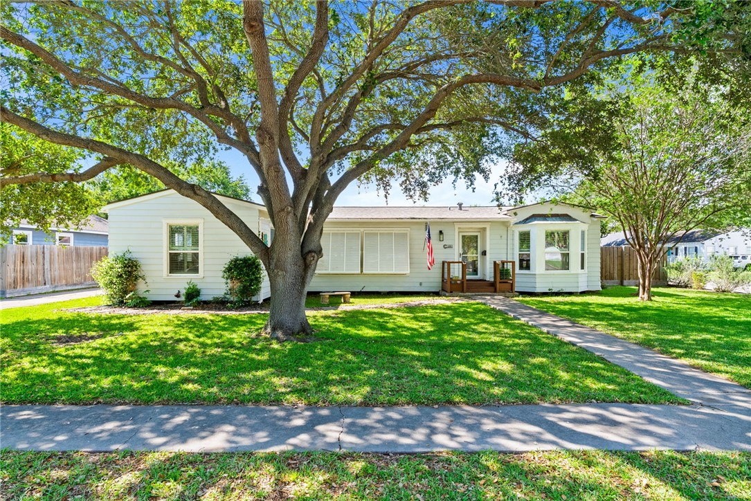 335 Laurel Drive Corpus Christi TX 78404